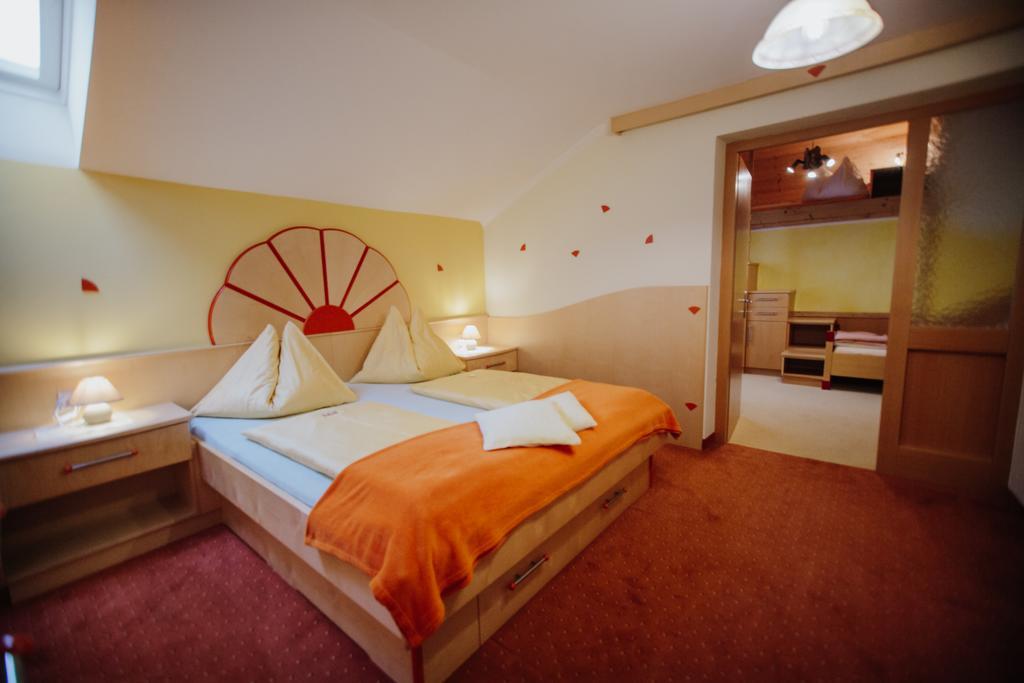 טרופולאך Hotel Garni Zerza מראה חיצוני תמונה