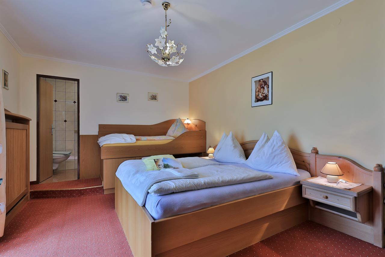 טרופולאך Hotel Garni Zerza מראה חיצוני תמונה